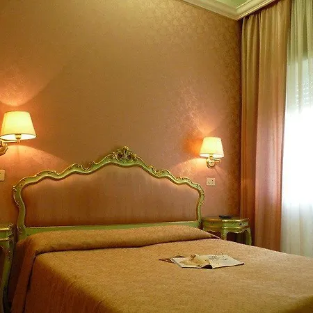 Hotel Romulus Rome