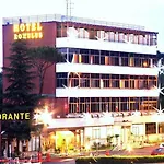 Romulus Hotel