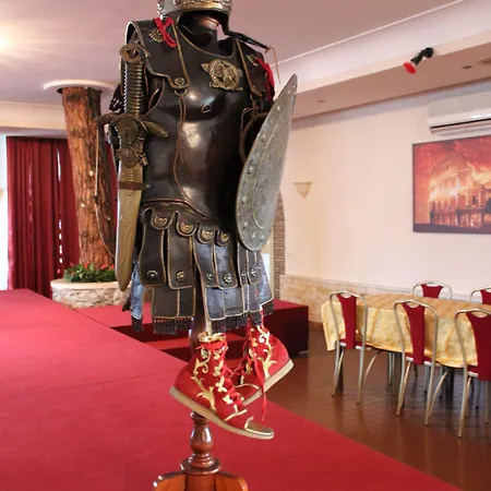 Romulus Hotel 3*