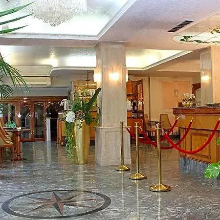 Romulus 3* Rome