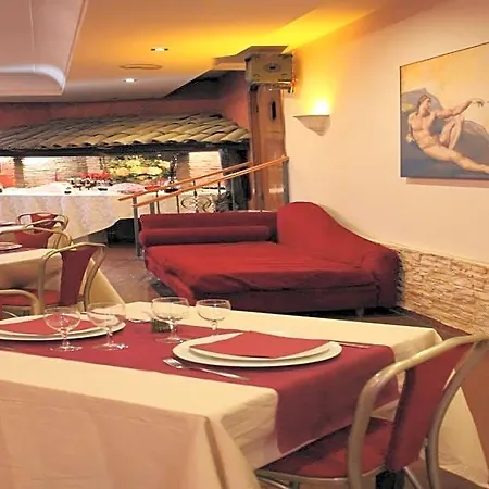 Hotel Romulus 3*