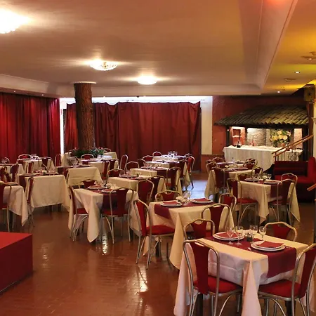 Ξενοδοχείο Romulus 3*